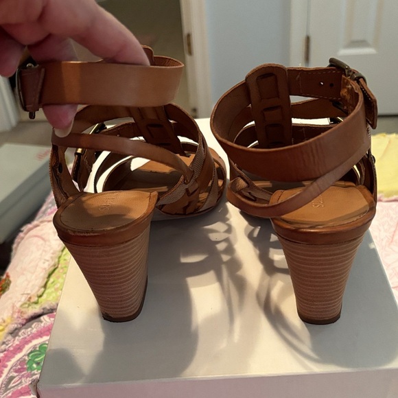 Anthropologie Two-Tone Brown Strappy Sandals - Picture 4 of 6